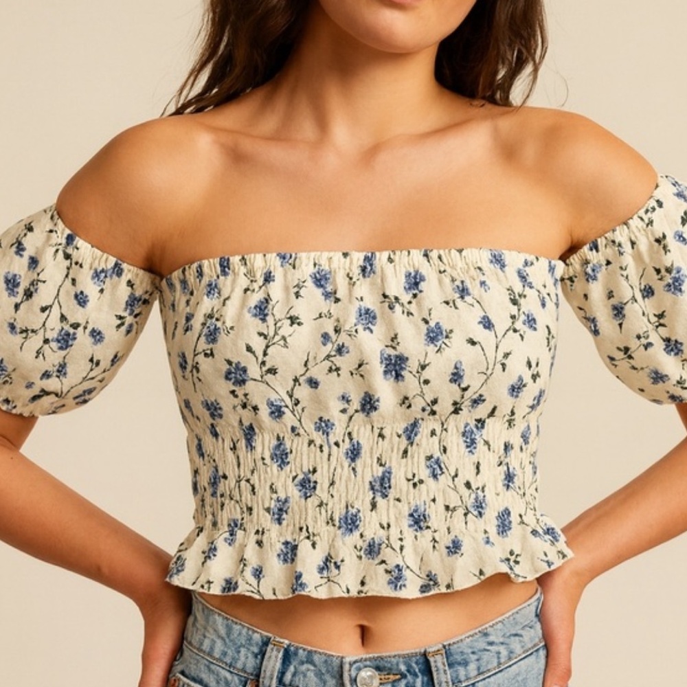 Abercrombie & Fitch Off-The-Shoulder Smocked Puff Sleeve Top | size XS